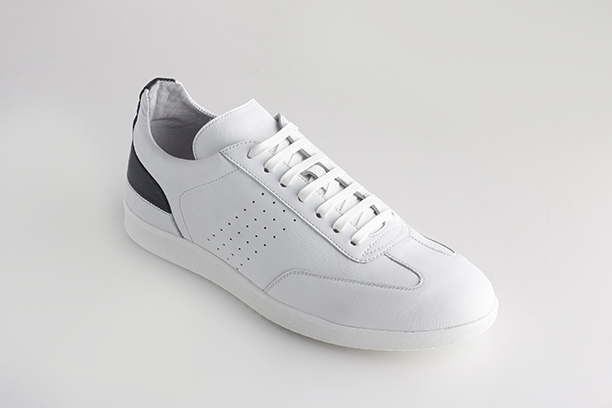 Shoe Render R2 - Image 2